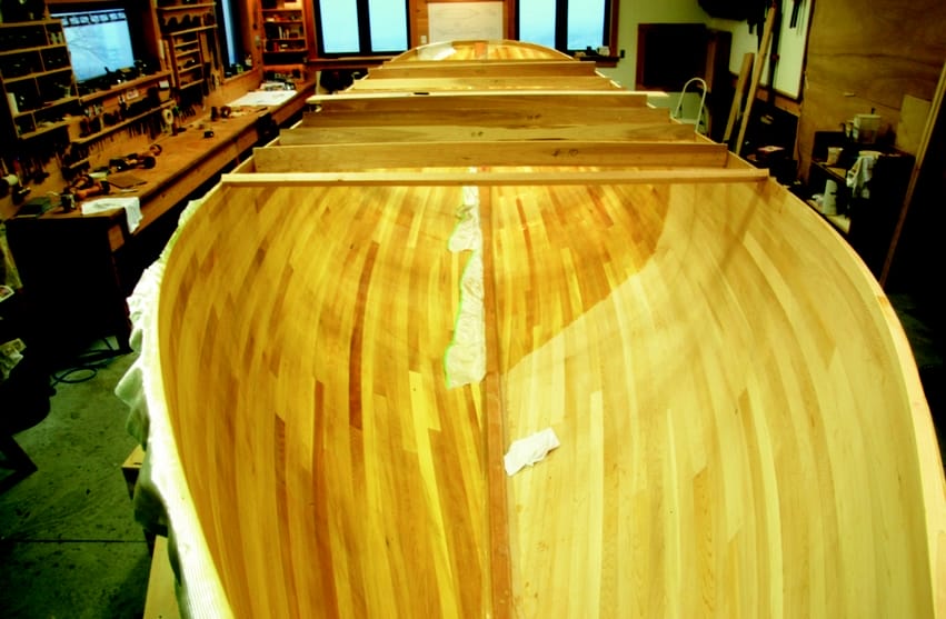 Glassing the inside of a hull